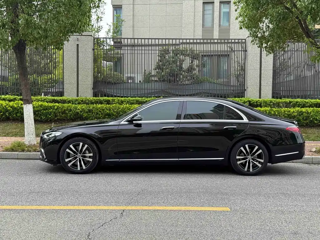 Mercedes-Benz S-Class 2023 — фото 13