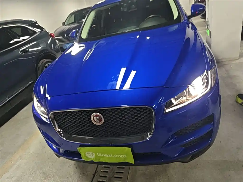 Jaguar F-PACE 2018 — фото 3