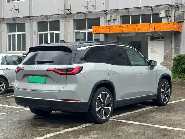 NIO ES8 2020