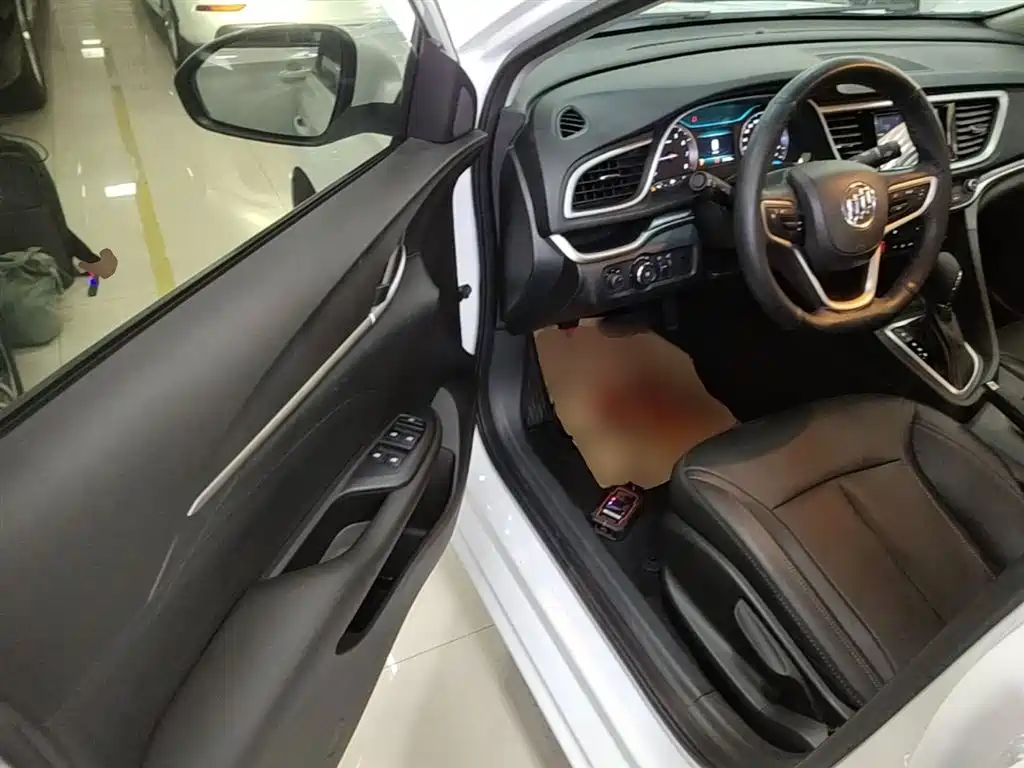 Buick Excelle 2021 — фото 16