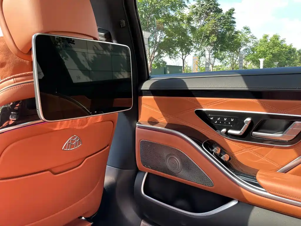 Mercedes-Benz Maybach S-Class 2022 — фото 14