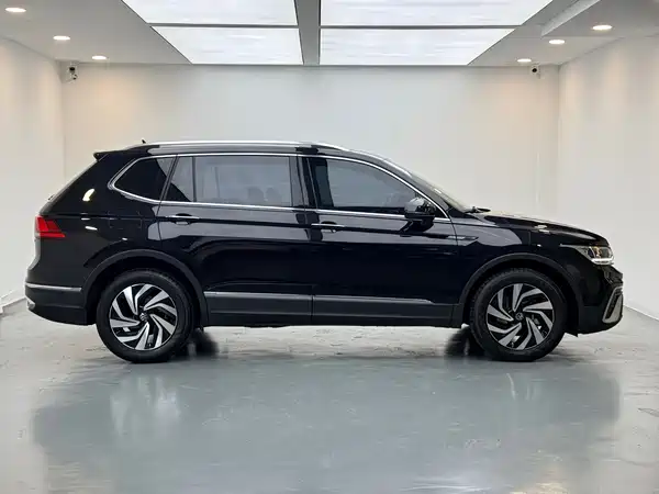 Volkswagen Tiguan L 2024
