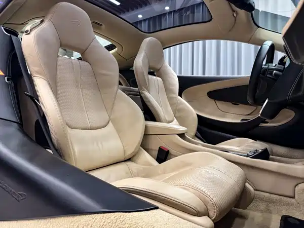 McLaren 570 2015