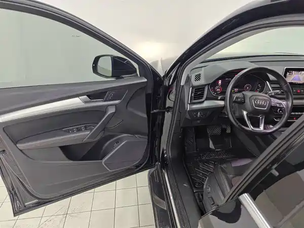 Audi Q5L 2019
