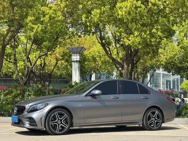 Mercedes-Benz C-Class 2021