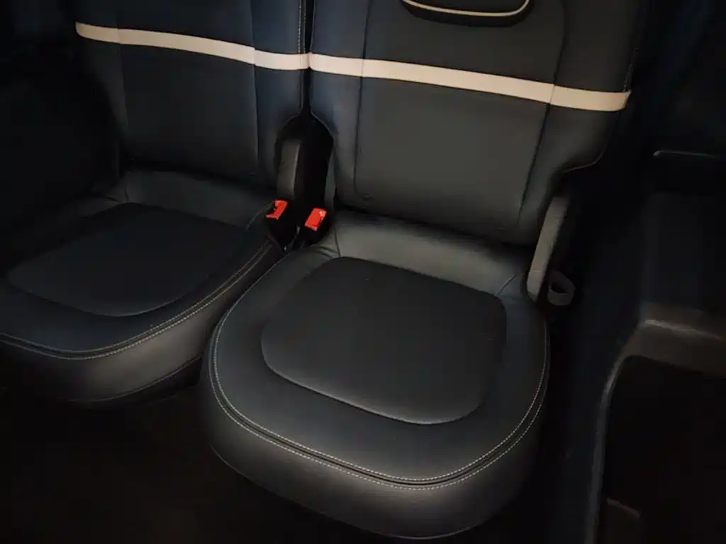 Baojun KiWi EV 2022 — фото 17