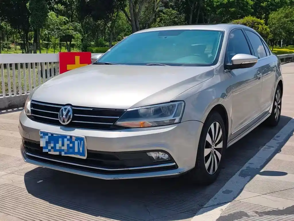 Volkswagen Sagitar 2017