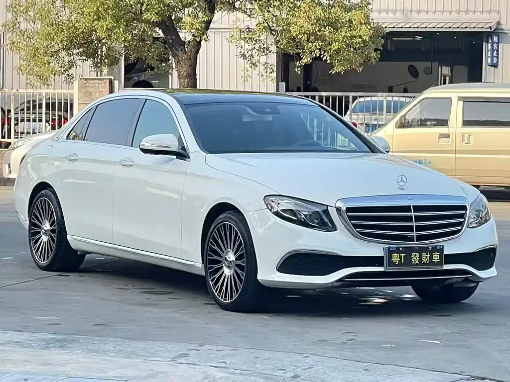 Mercedes-Benz E-Class 2017 — фото 3