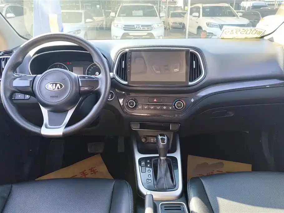Kia KX3 2015 — фото 12
