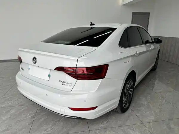 Volkswagen Sagitar 2022
