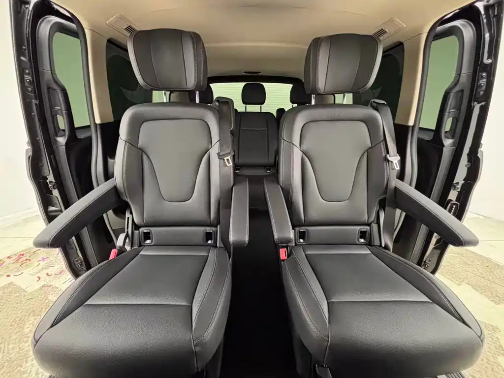 Mercedes-Benz Vito 2023 — фото 17