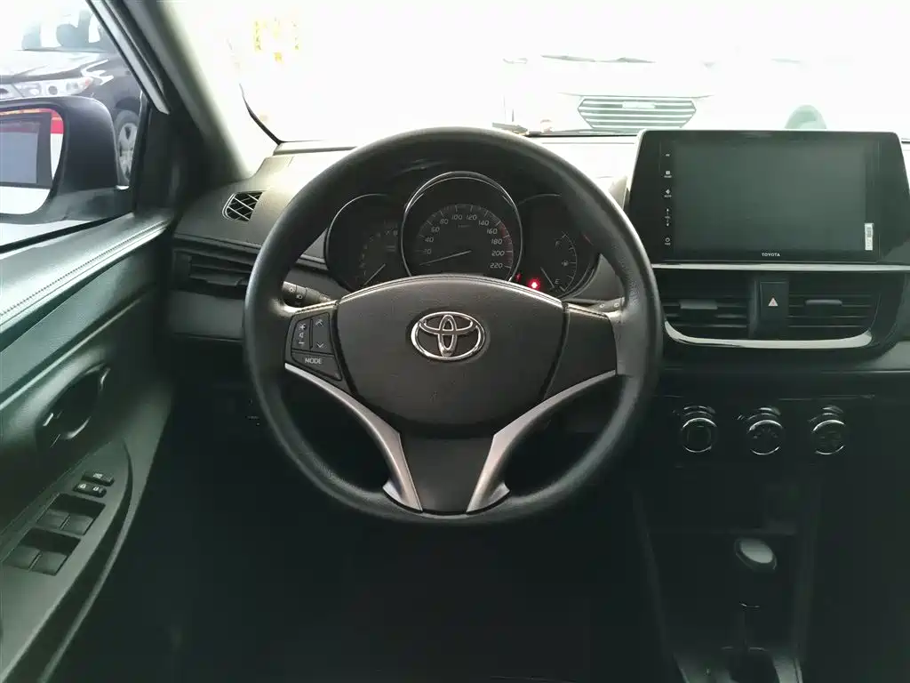 Toyota Vios FS 2023 — фото 11