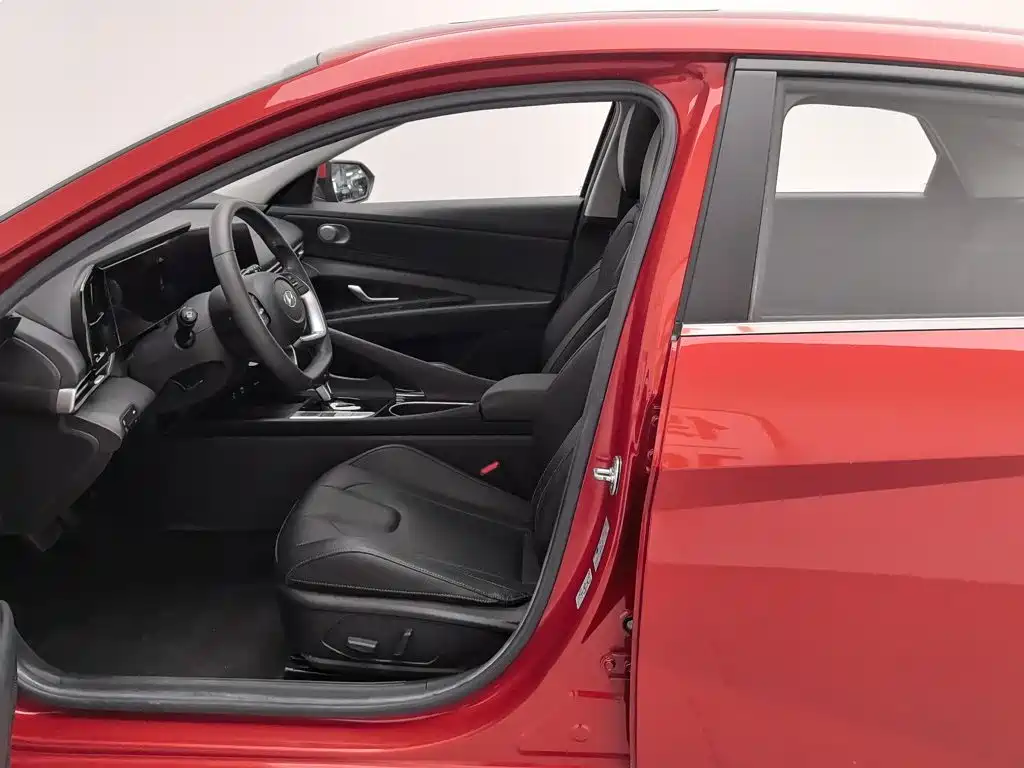 Hyundai Elantra 2021 — фото 10