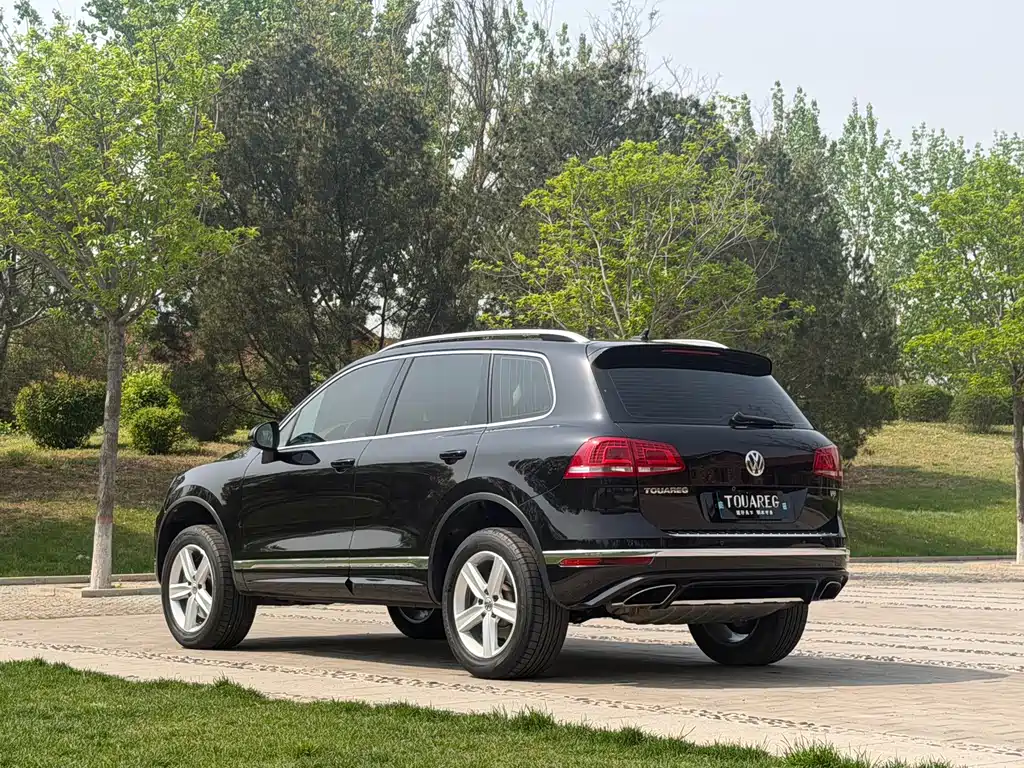 Volkswagen Touareg 2019 — фото 19