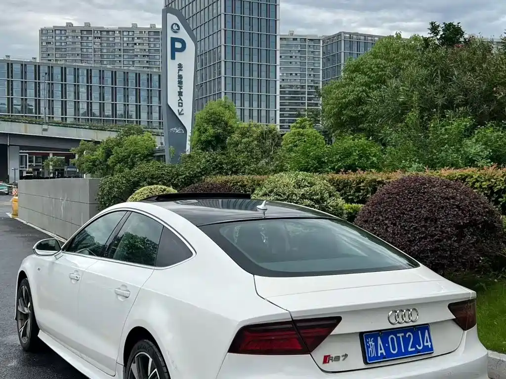 Audi S7 2013