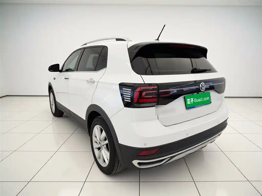 Volkswagen T-Cross 2020 — фото 23