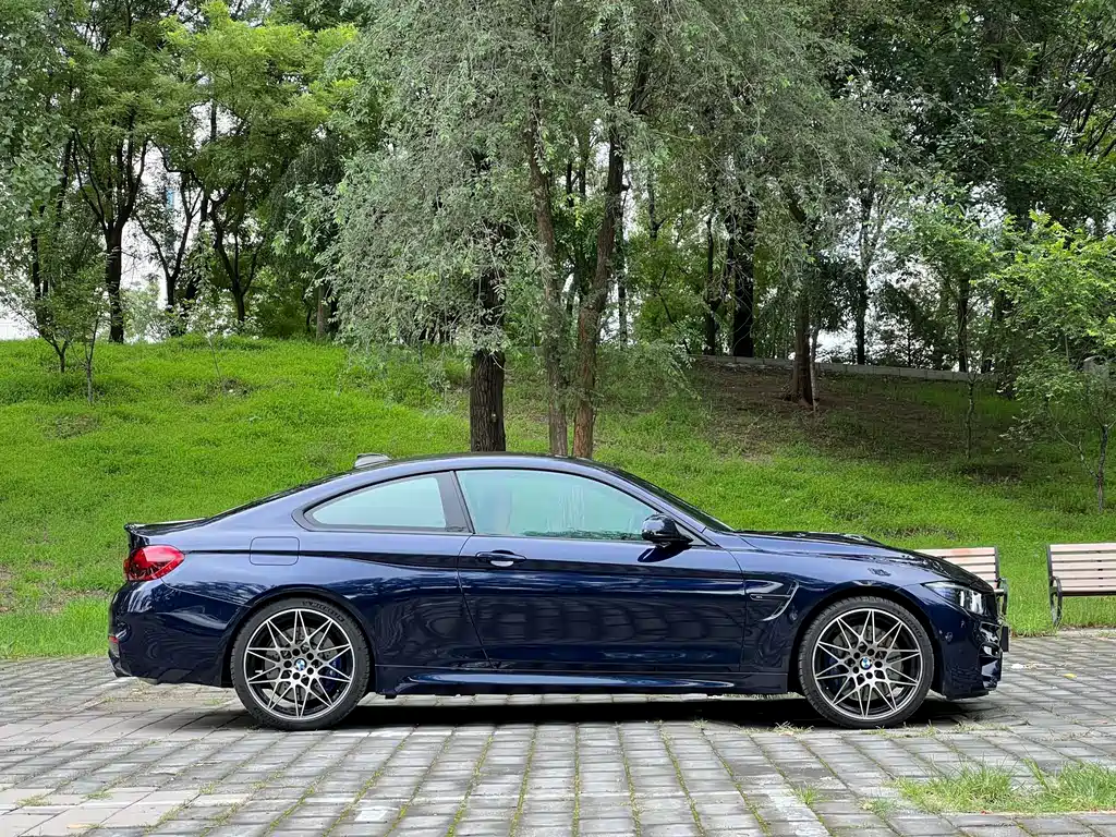 BMW M4 2016 — фото 12