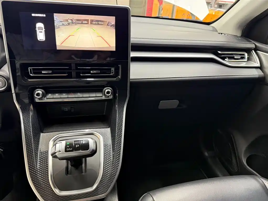 Haval M6 2022 — фото 12