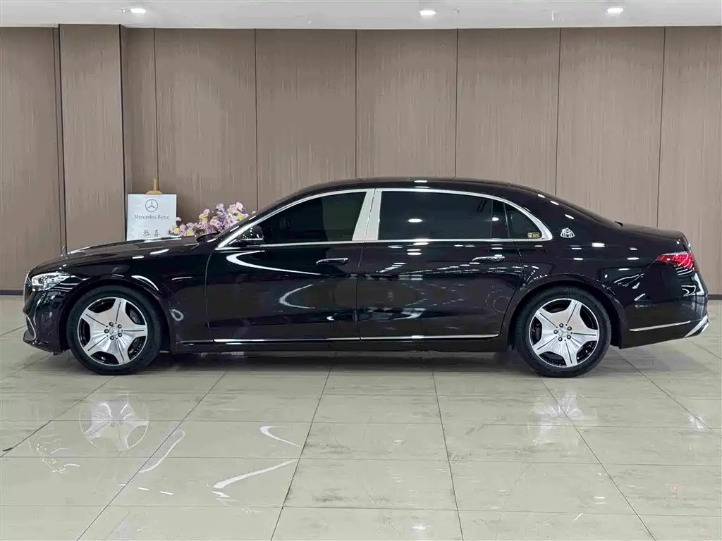 Mercedes-Benz Maybach S-Class 2022 — фото 21