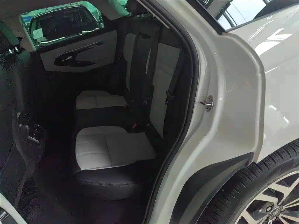 Land Rover Evoque 2020 — фото 13