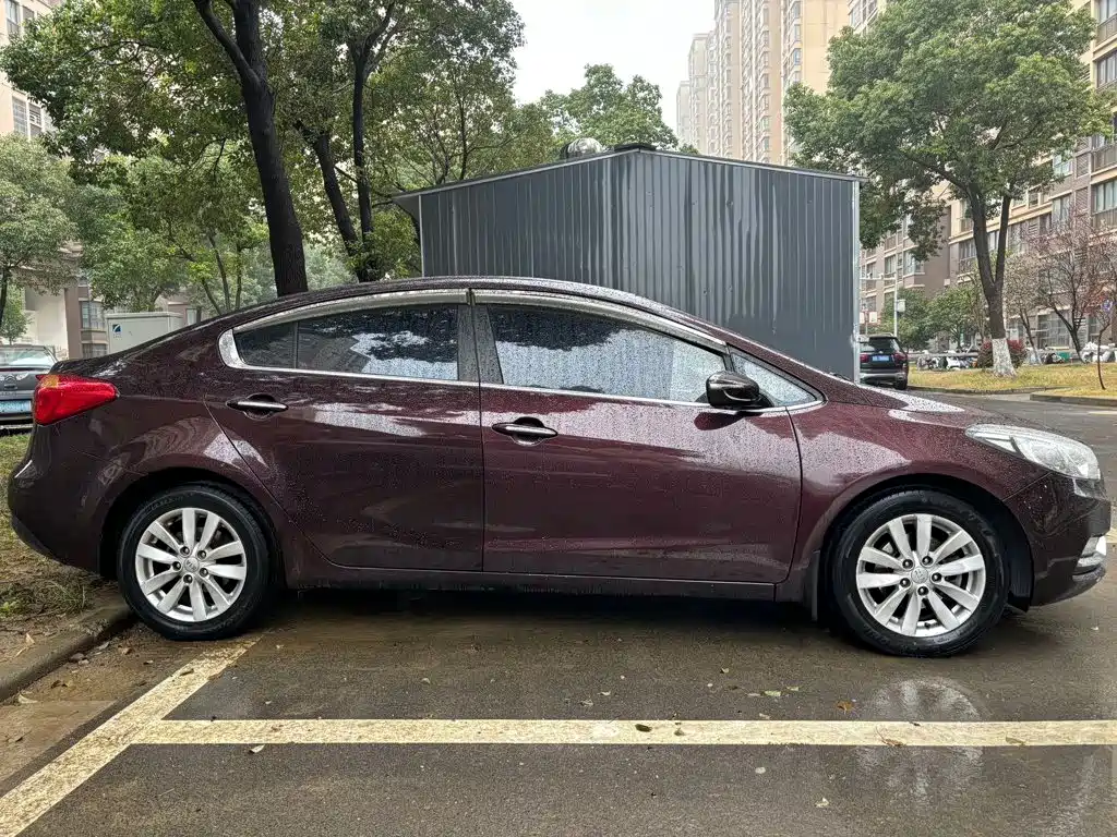 Kia K3 2013