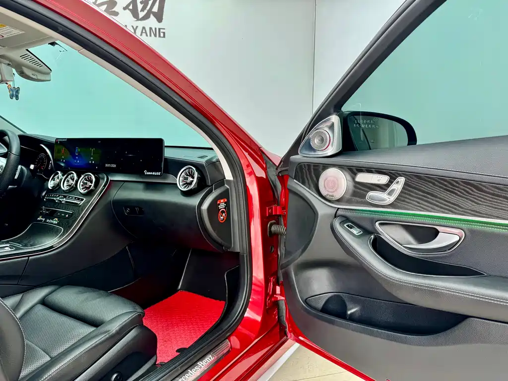 Mercedes-Benz C-Class 2020 — фото 13