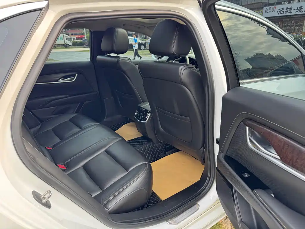 Cadillac XTS 2019 — фото 14