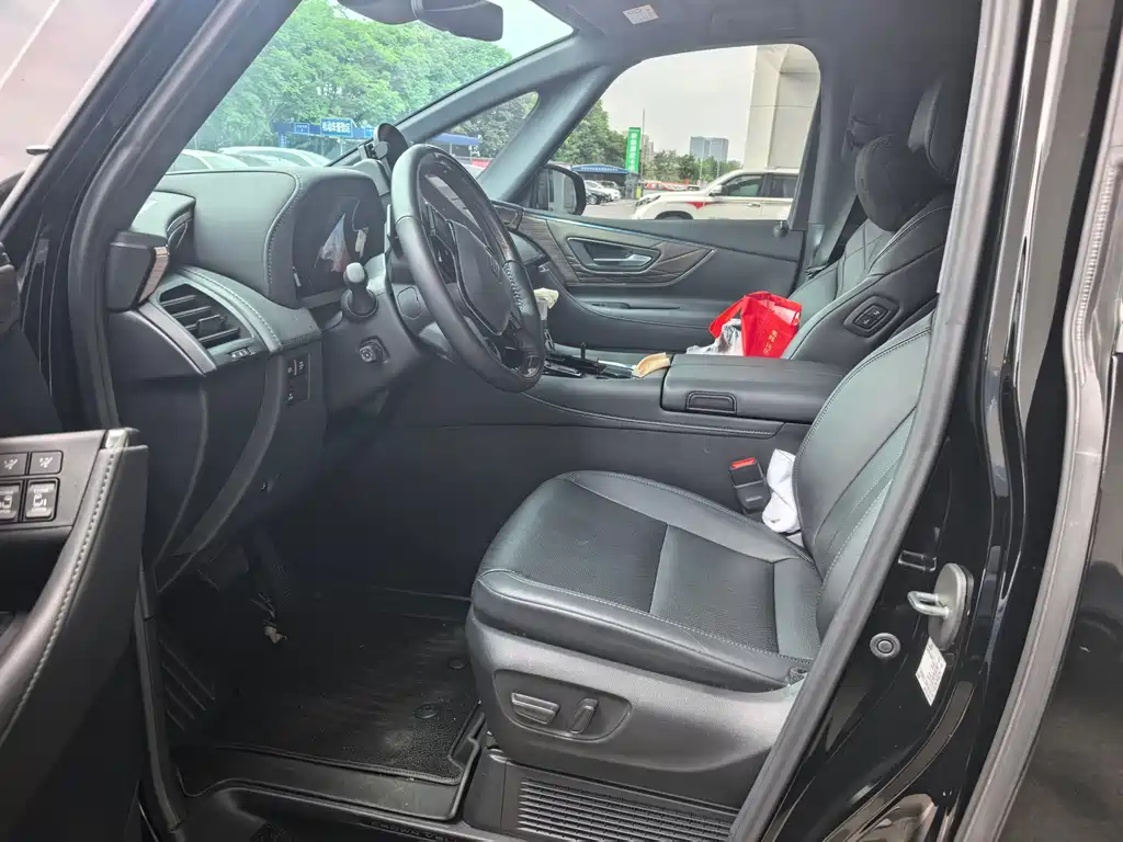 Toyota Vellfire 2024