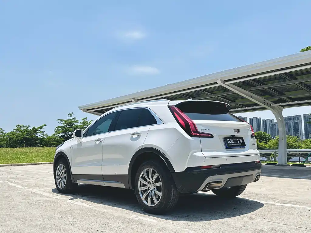Cadillac XT4 2021 — фото 7