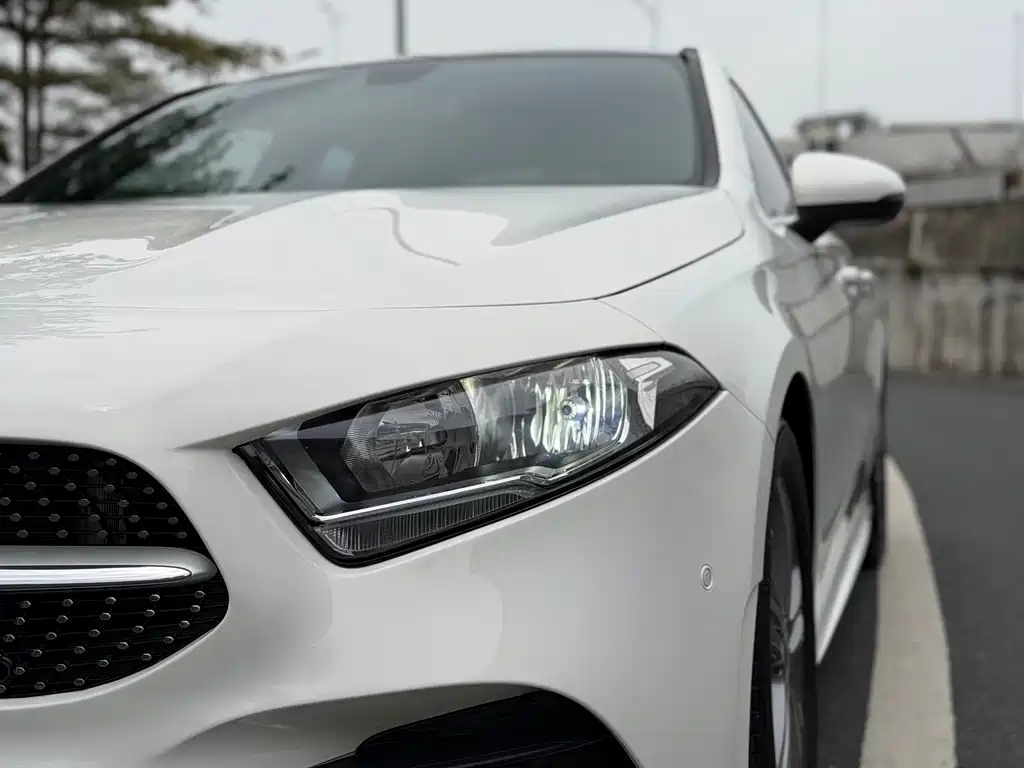 Mercedes-Benz A-Class 2021 — фото 10