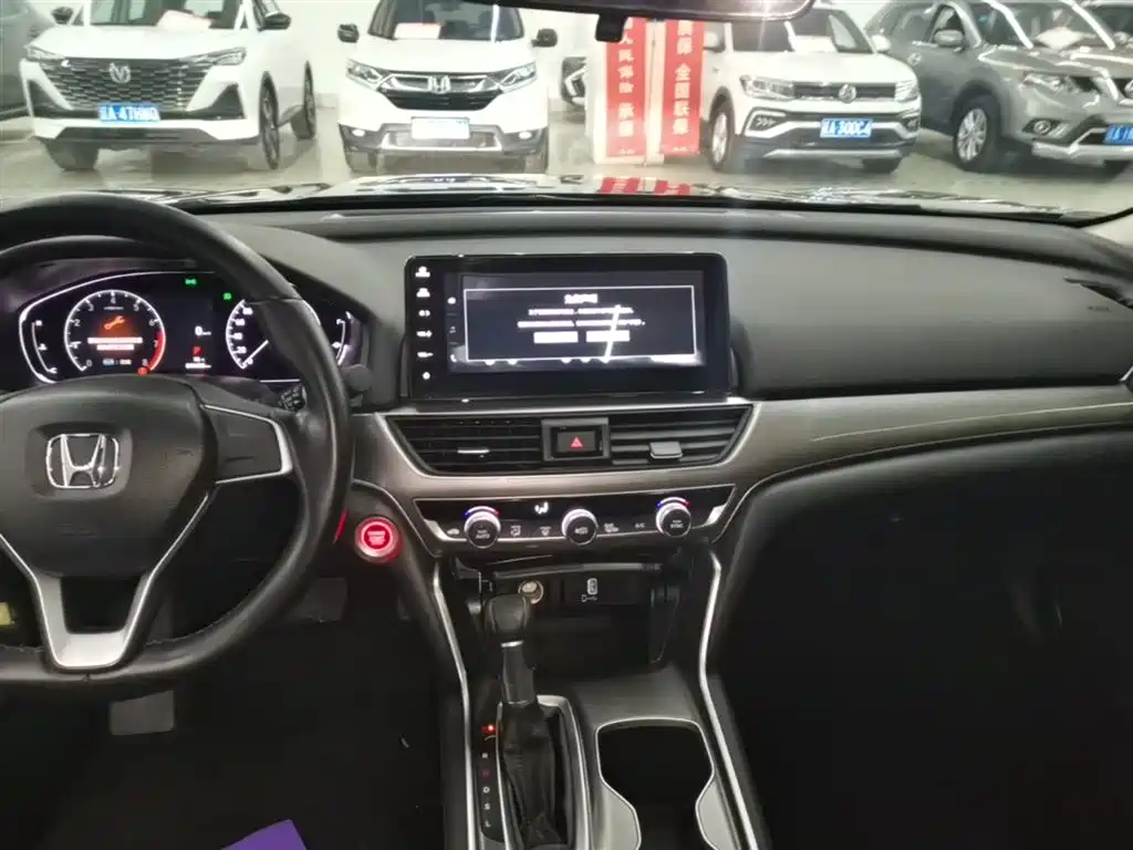 Honda Accord 2023 — фото 13