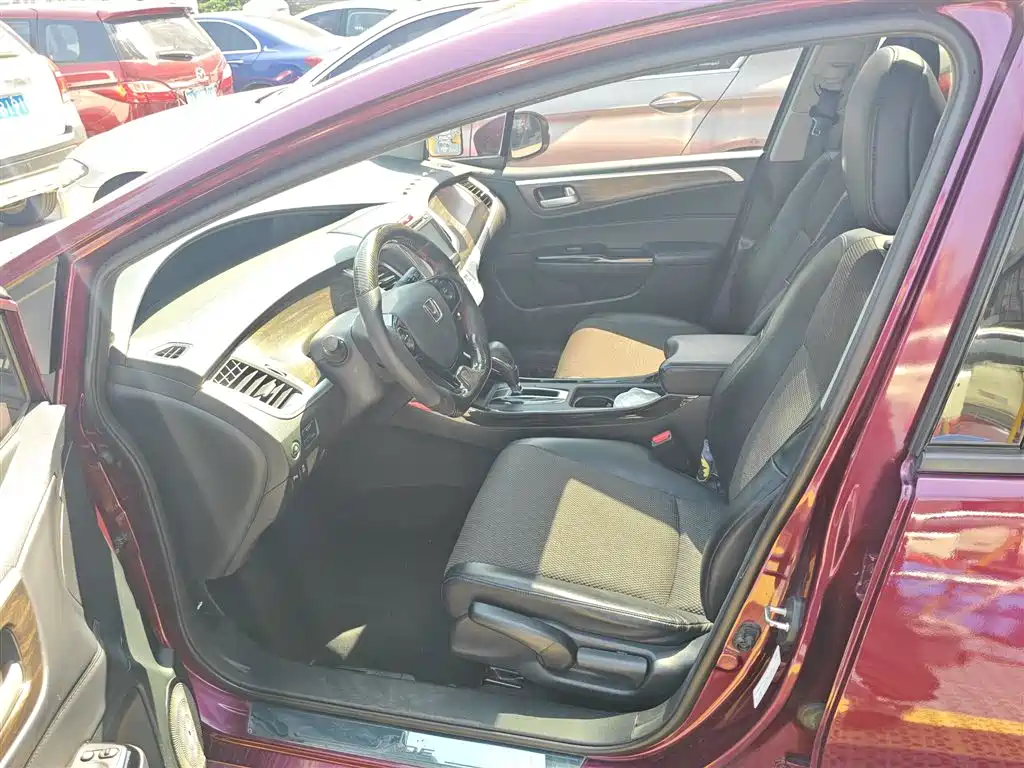 Honda Jade 2019 — фото 15