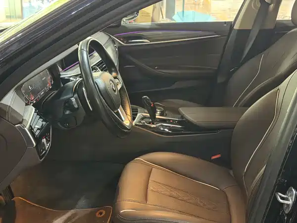 BMW 5 Series 2022