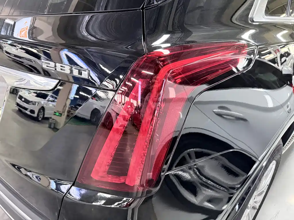 Cadillac XT5 2020 — фото 20