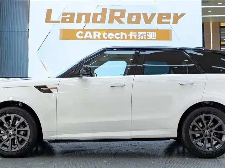 Land Rover Sport 2024 — фото 5