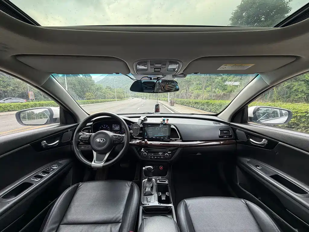 Kia K4 2015 — фото 10
