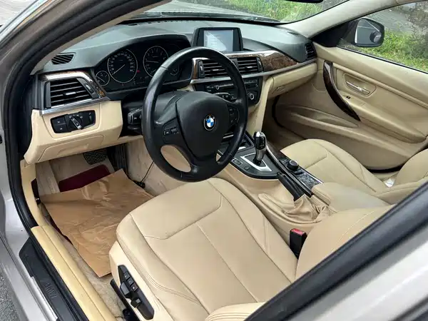 BMW 3 Series 2013