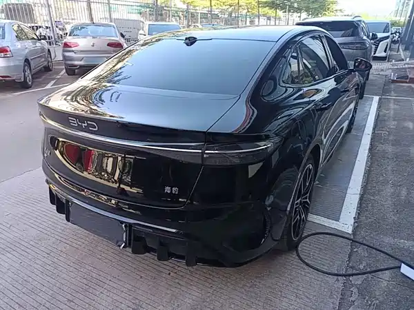 BYD Seal 2025