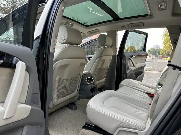 Audi Q7 2011