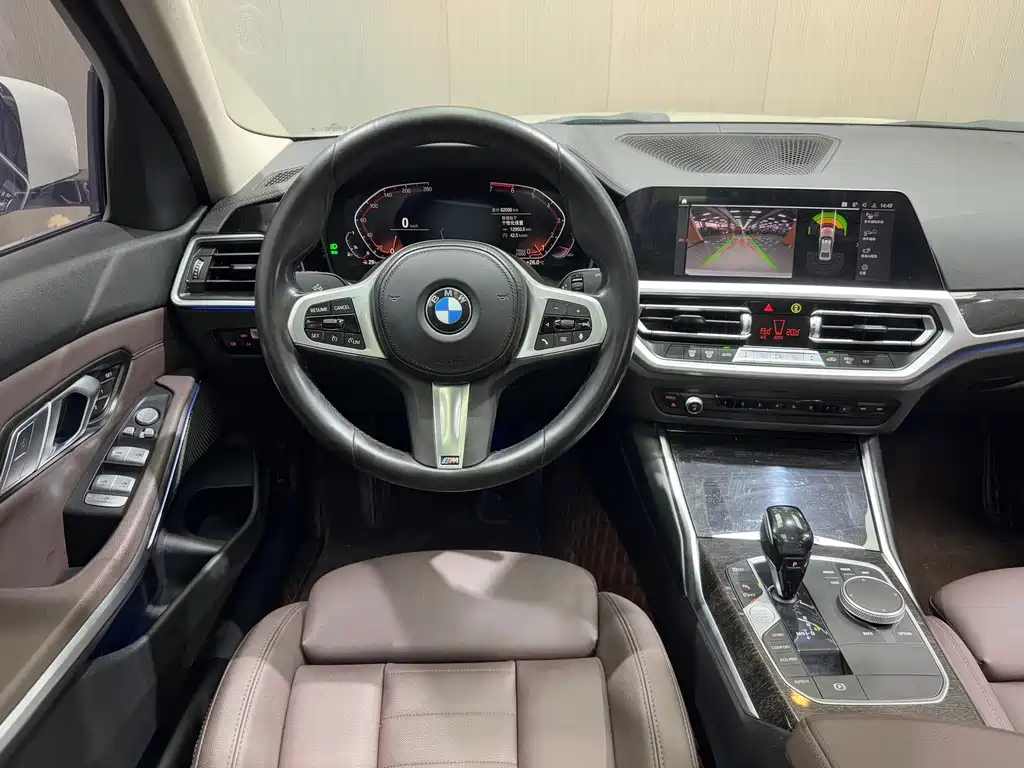 BMW 3 Series 2021 — фото 17