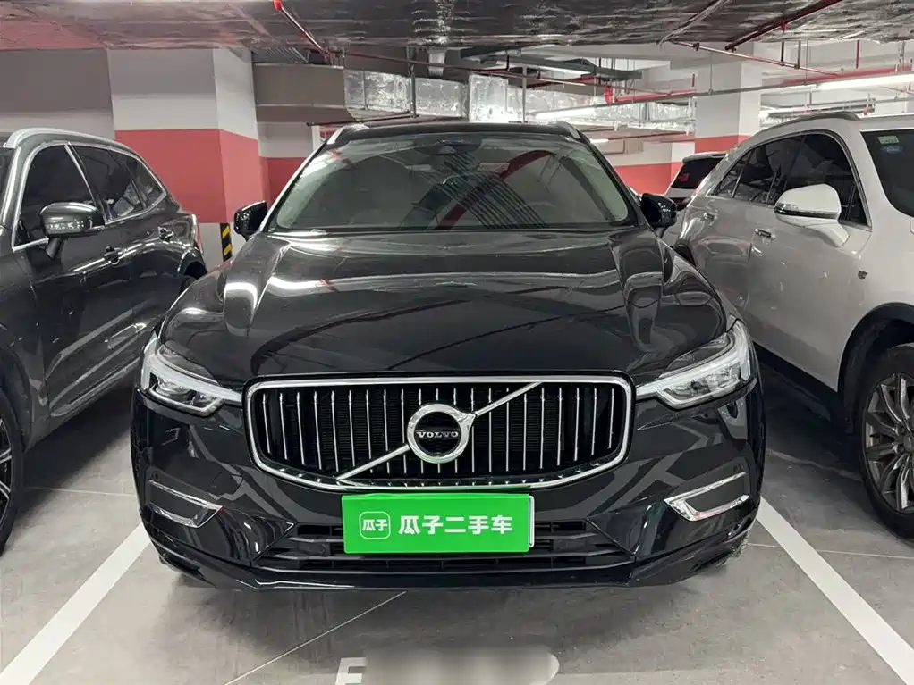 Volvo XC60 2019 — фото 2