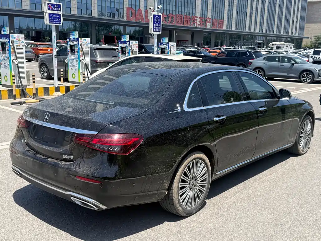 Mercedes-Benz E-Class 2022 — фото 15