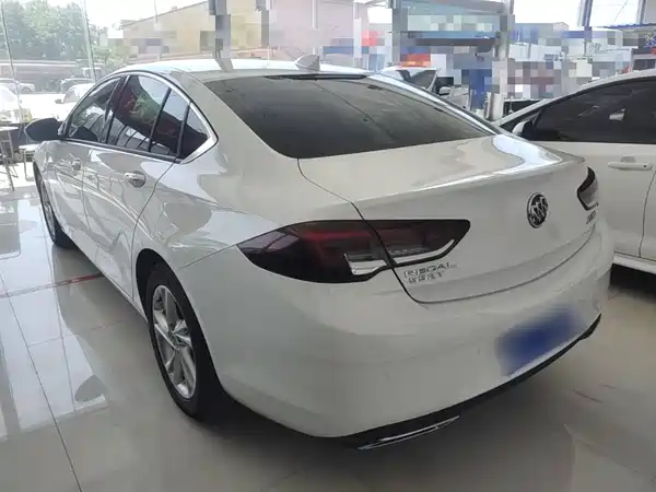 Buick Regal 2021