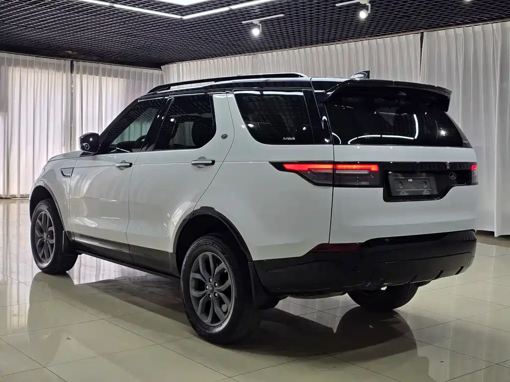 Land Rover Discovery 2018 — фото 5
