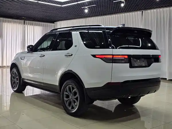 Land Rover Discovery 2018