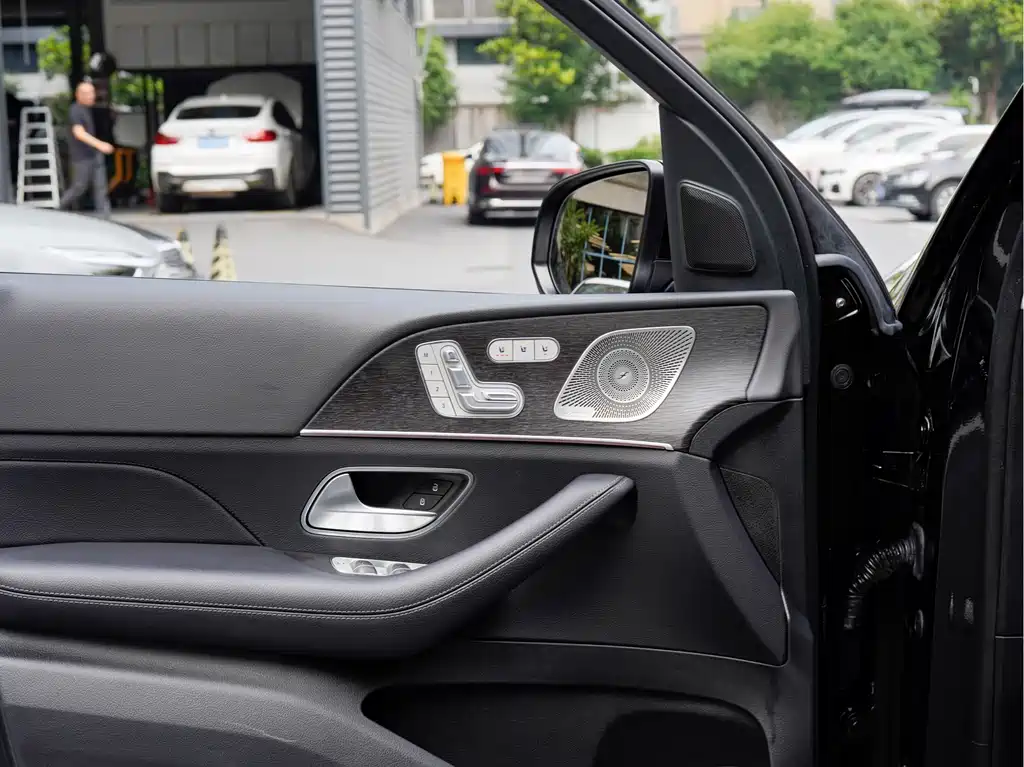 Mercedes-Benz GLE 2023 — фото 17