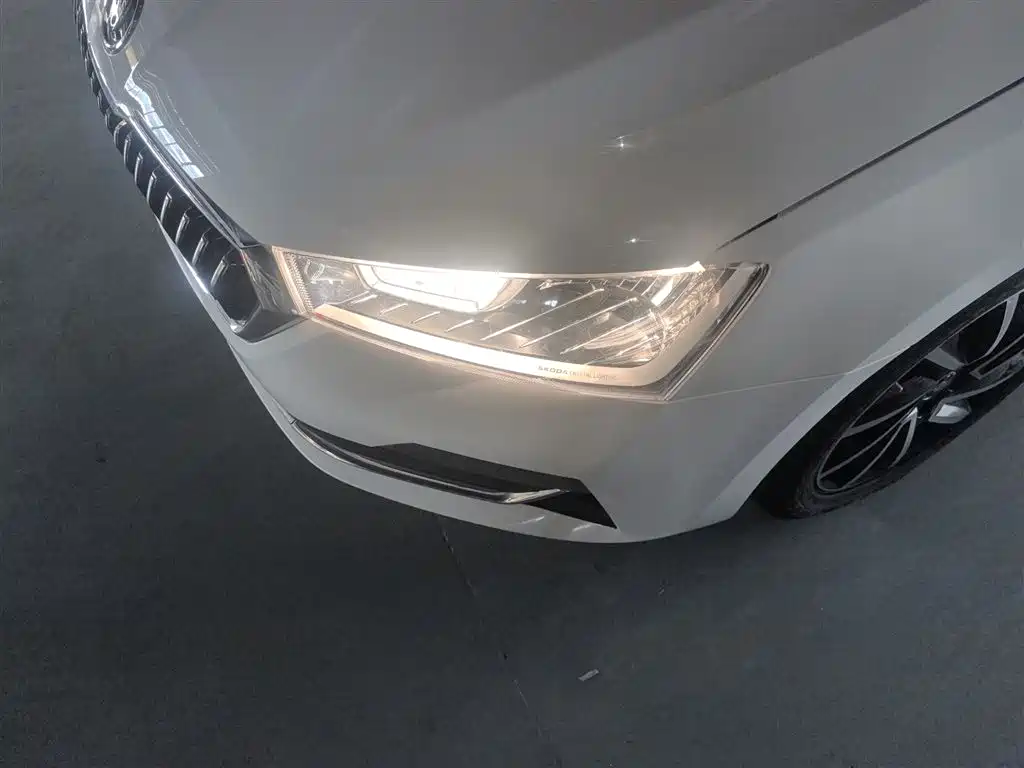Skoda Rapid 2020 — фото 18