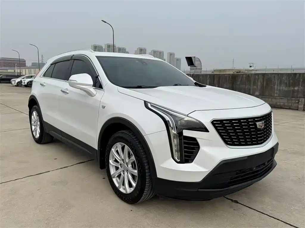 Cadillac XT4 2022 — фото 12