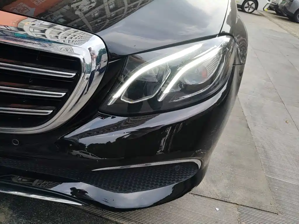 Mercedes-Benz E-Class 2020 — фото 24