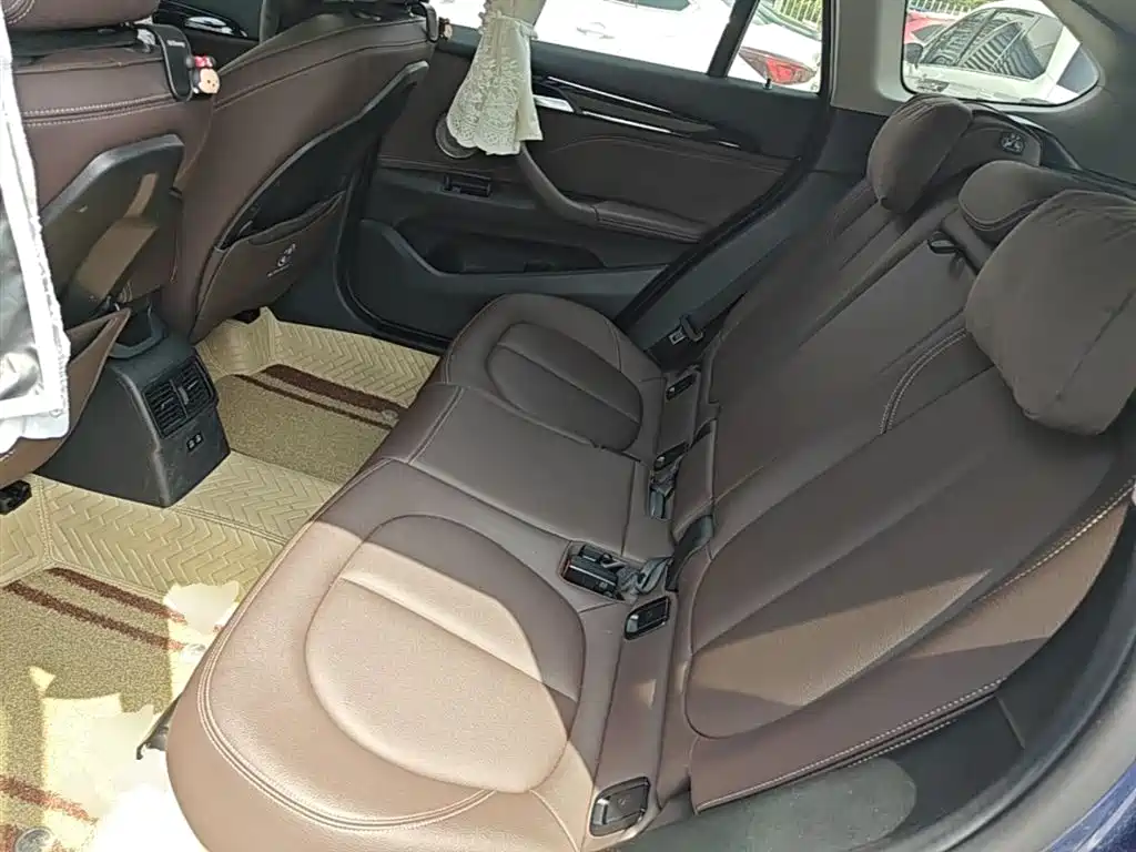 BMW X1 2021 — фото 17